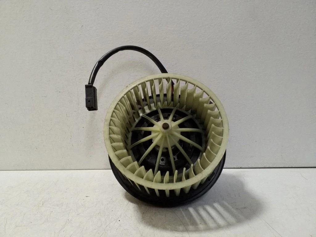 Heater fan/blower 893819021