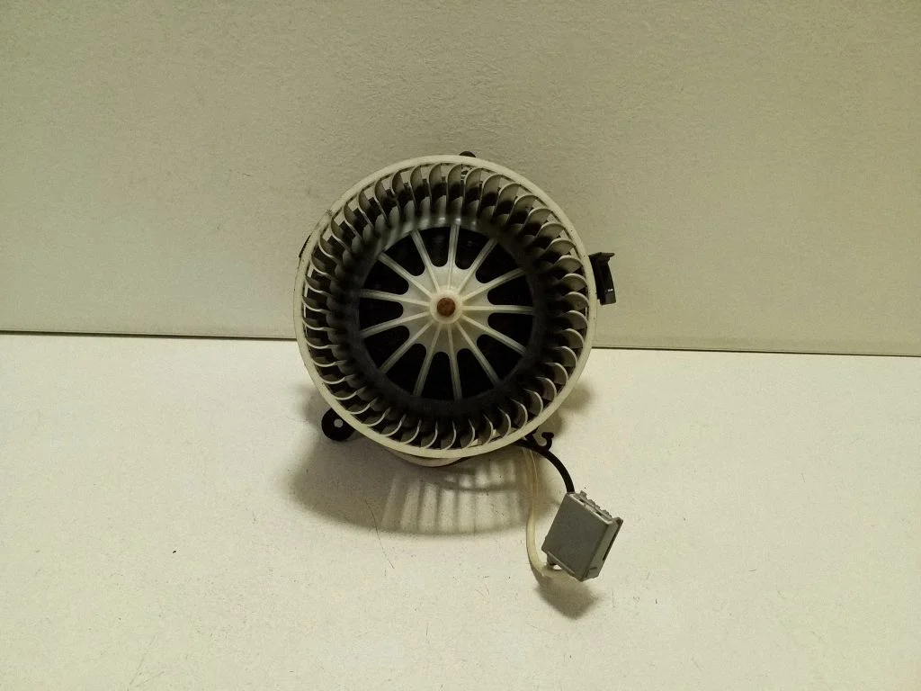 Salongipuhur U7254002