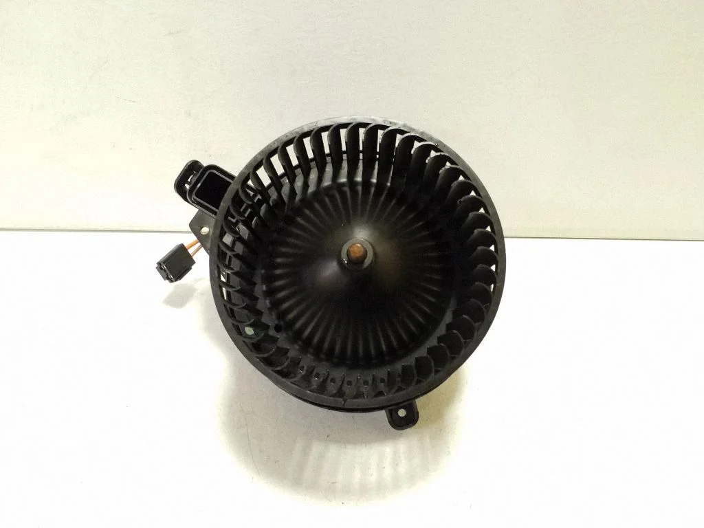Heater fan/blower 2Q2820021A