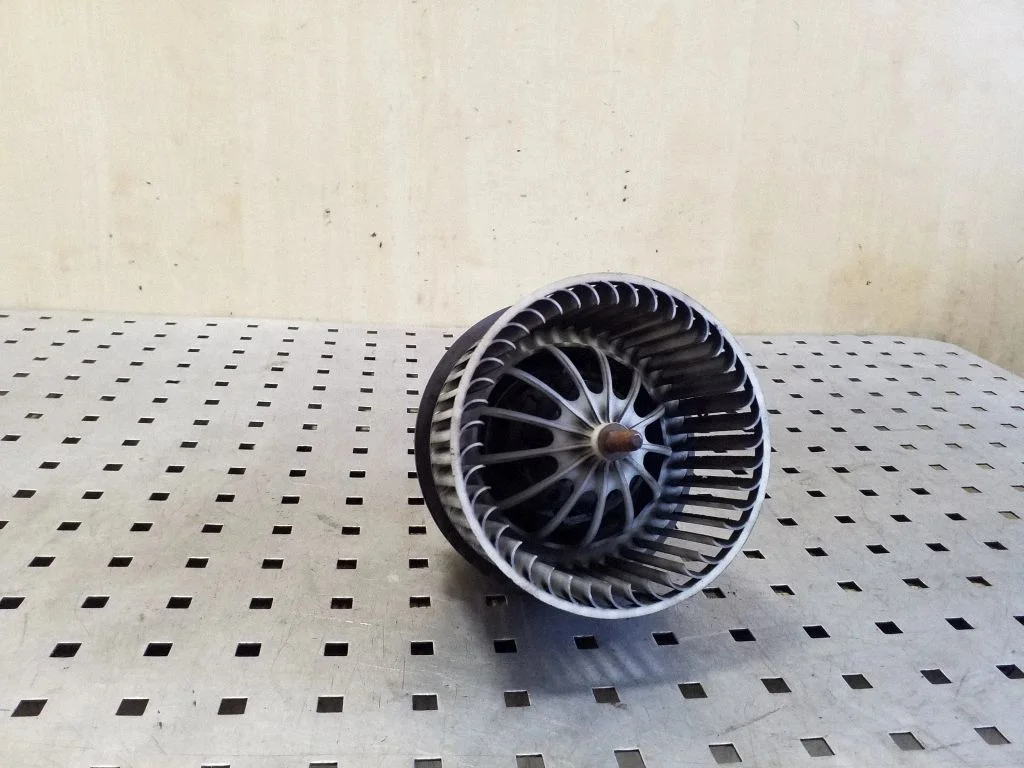 Heater fan/blower 6G9N18D413BA