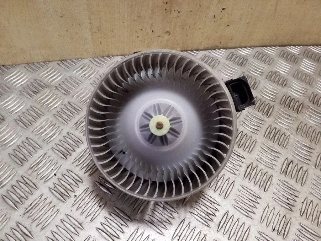 Heater fan/blower DS7H19846AA