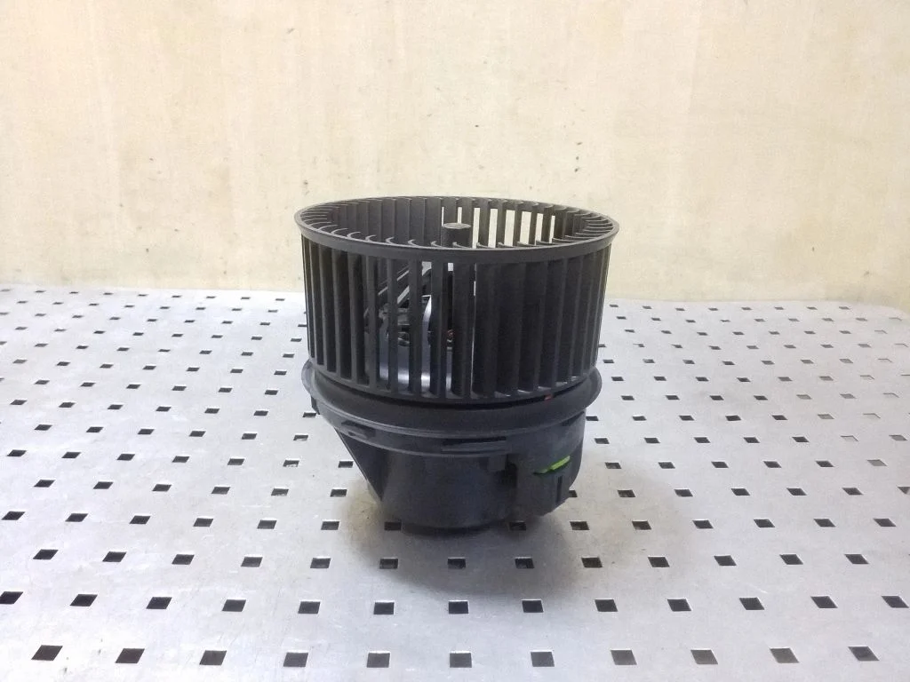 Heater fan/blower AV6N18456BA