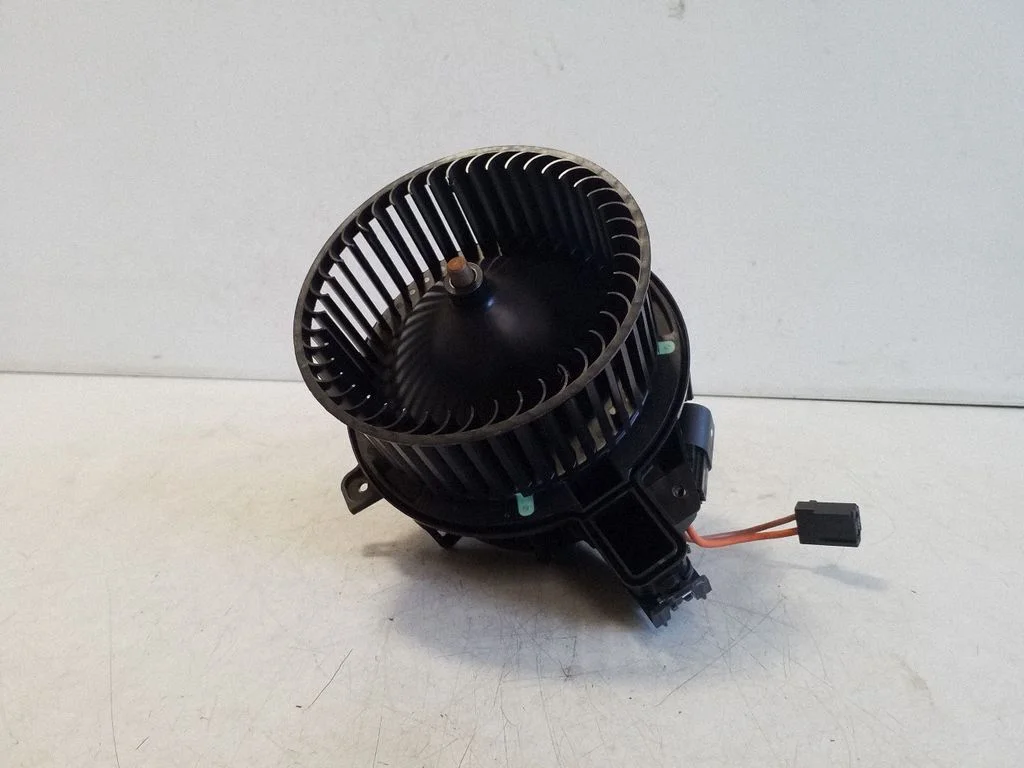 Heater fan/blower 2Q2820021A
