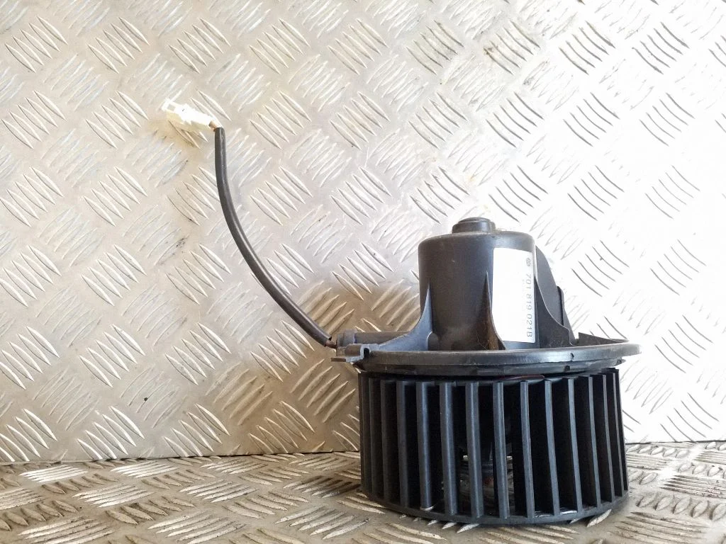 Heater fan/blower 701819021B