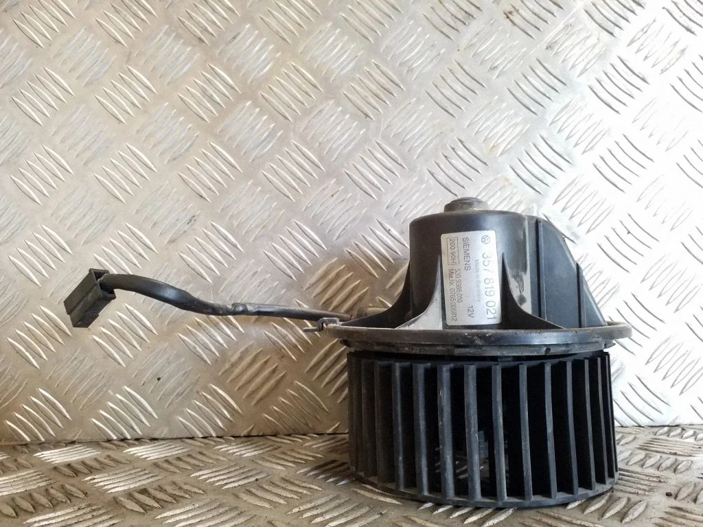 Heater fan/blower 357819021