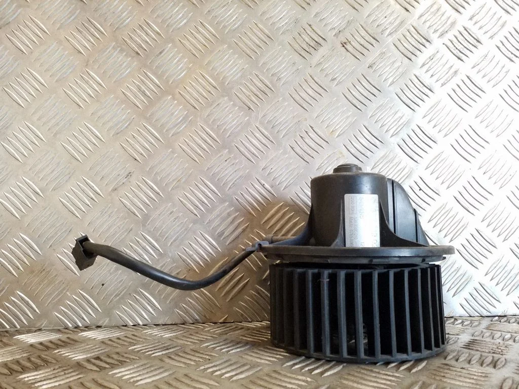 Heater fan/blower 357819021