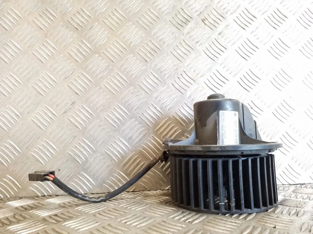 Heater fan/blower 357819021