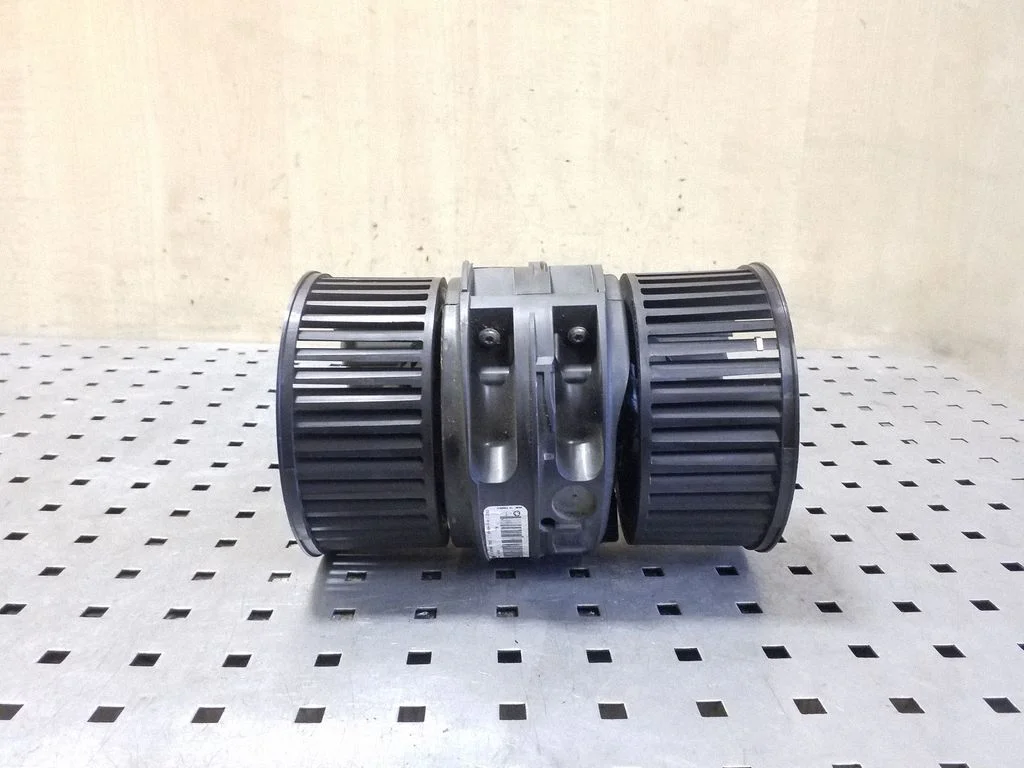 Heater fan/blower GMVX82