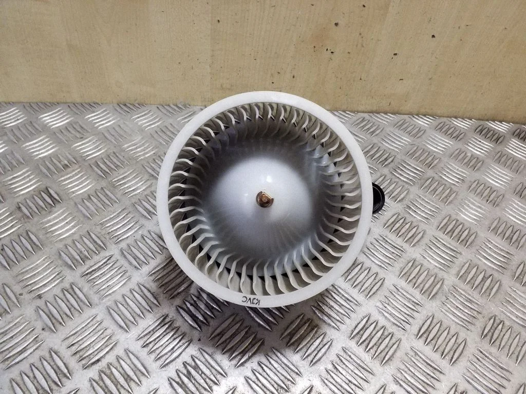 Heater fan/blower – Tesla Model S (2012-)