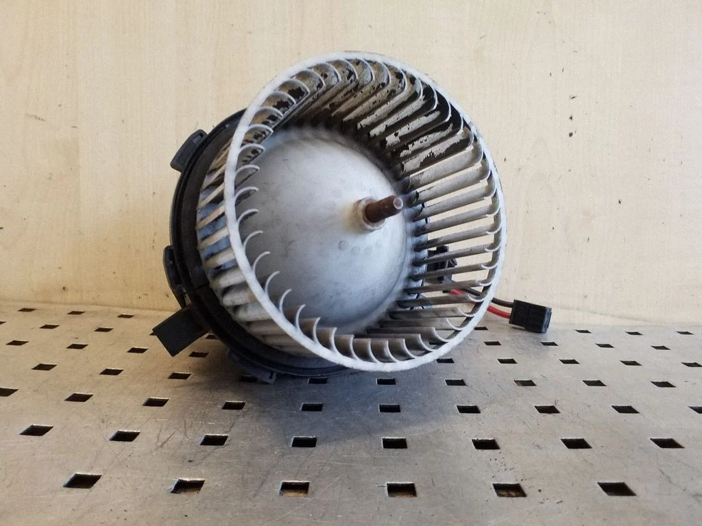 Heater fan/blower X6812005