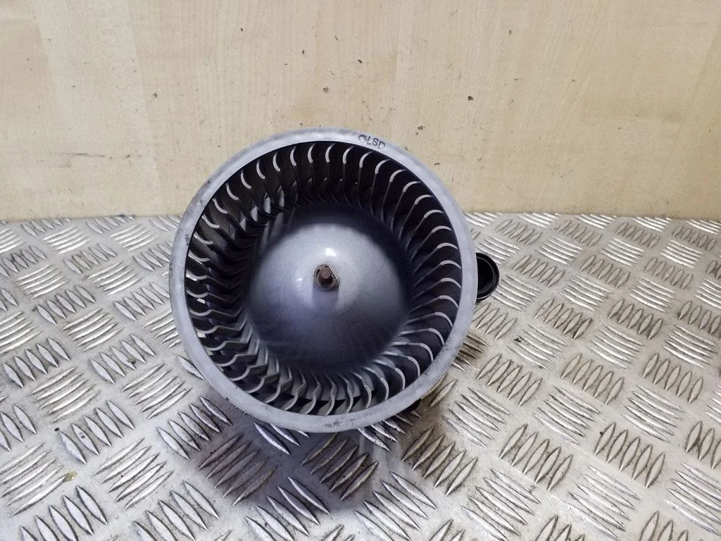 Heater fan/blower 00S3B2442