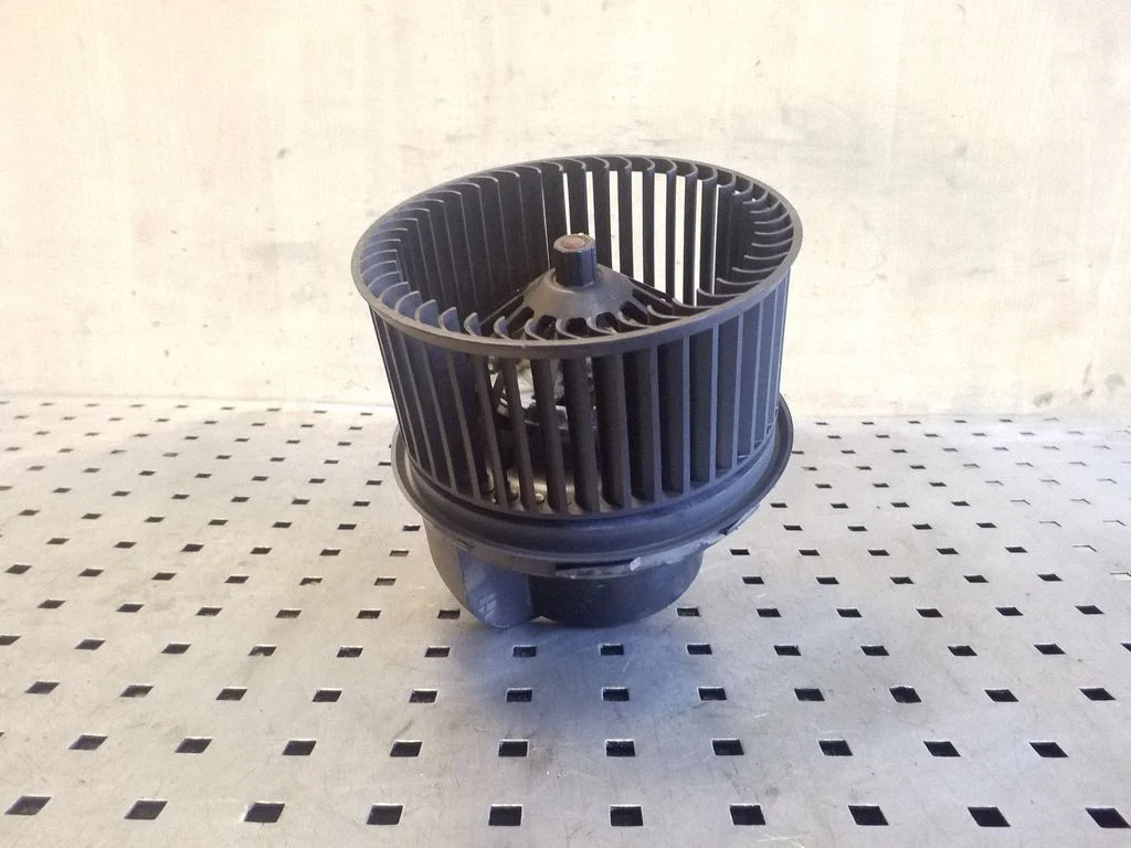 Heater fan/blower – Ford Kuga I (2008-2012)