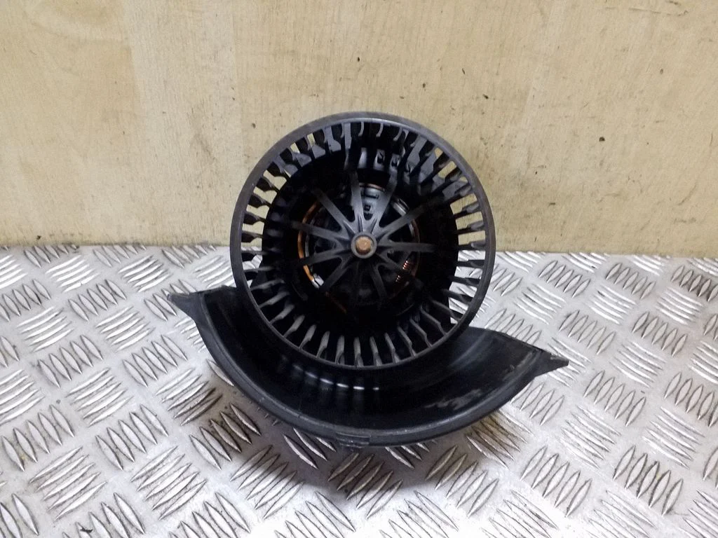 Heater fan/blower 7L2820021B