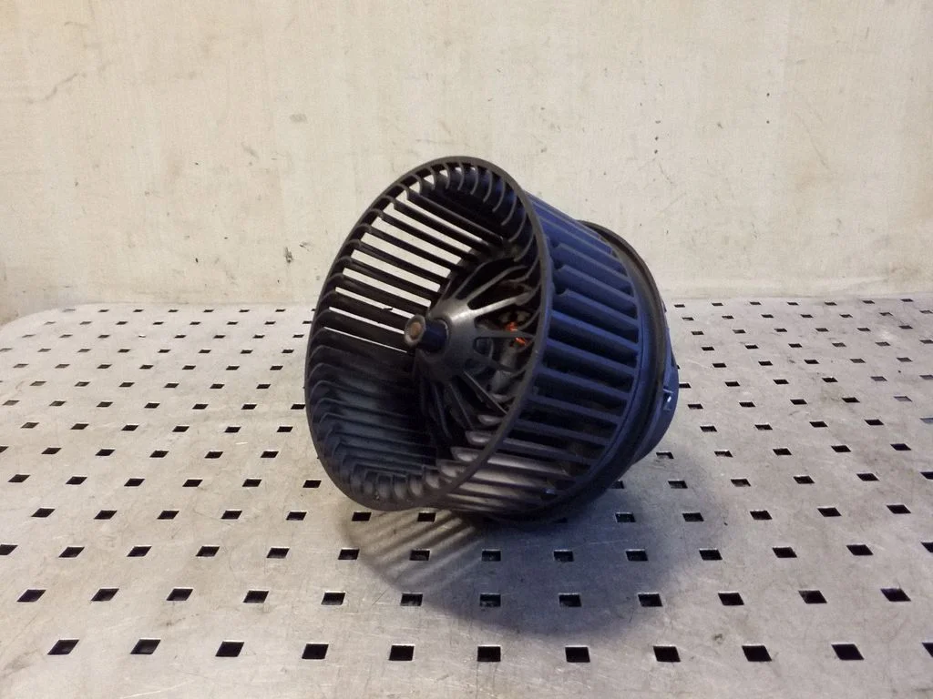 Heater fan/blower AV6N18456DA