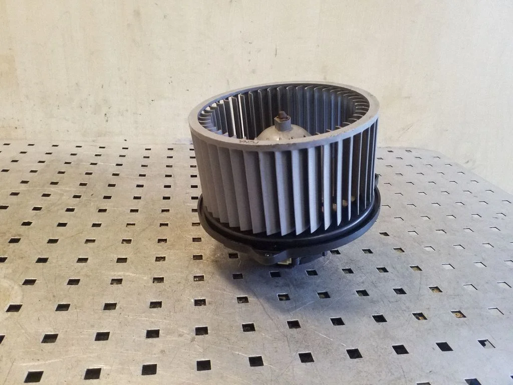 Heater fan/blower F00S330054