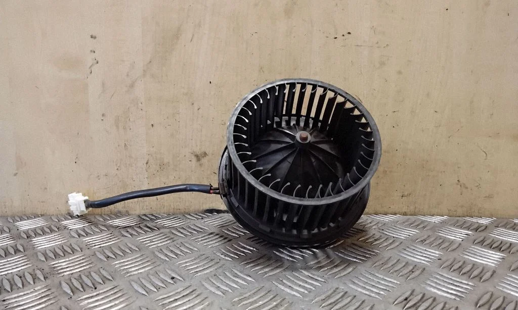 Heater fan/blower 701819021B