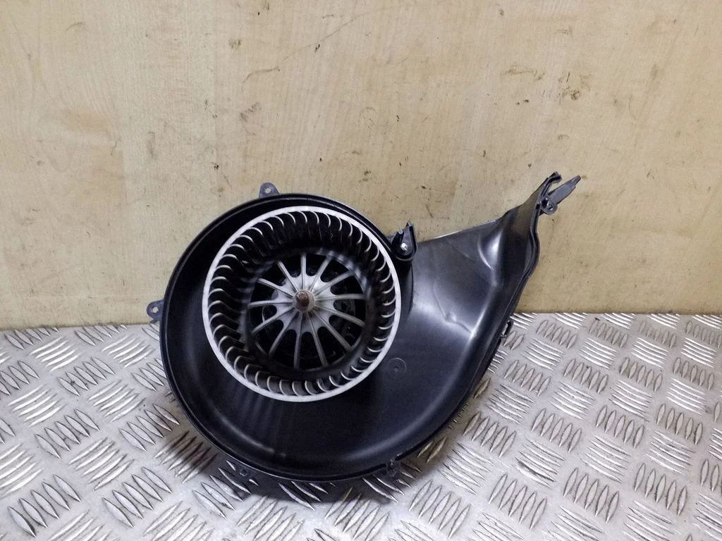 Heater fan/blower 6G9N18D413BA