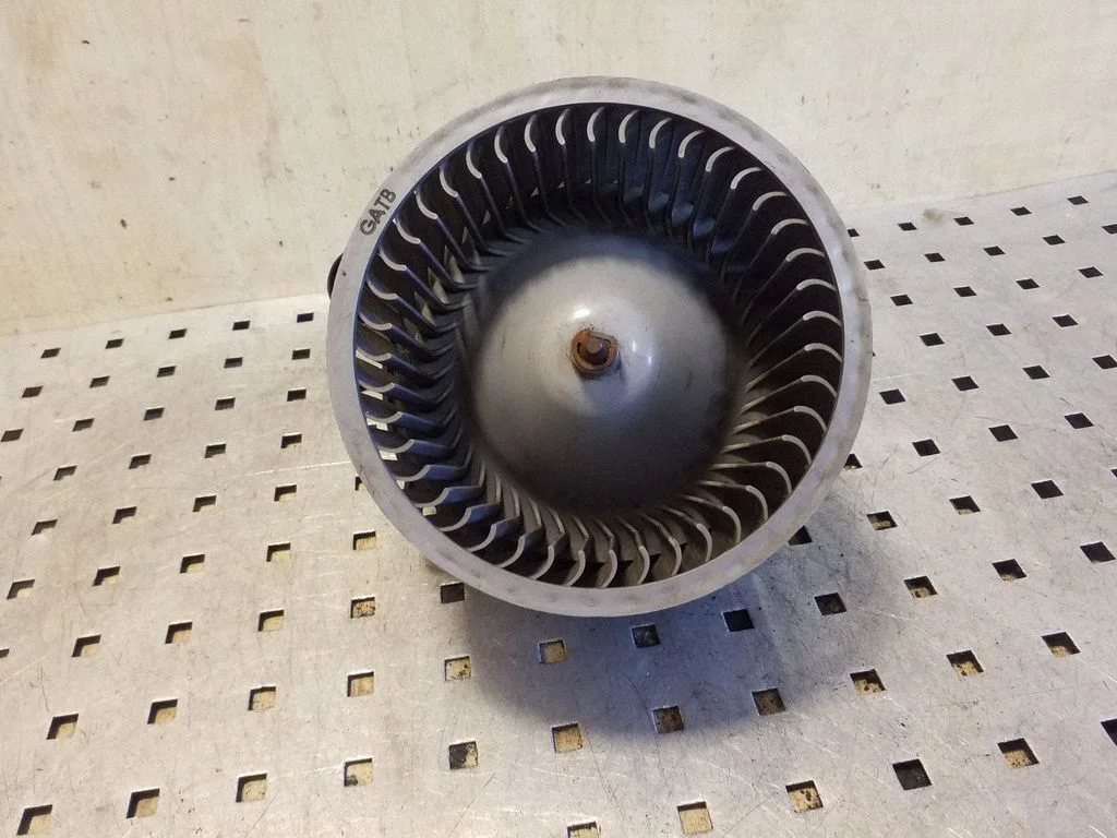 Heater fan/blower F00S3B2442