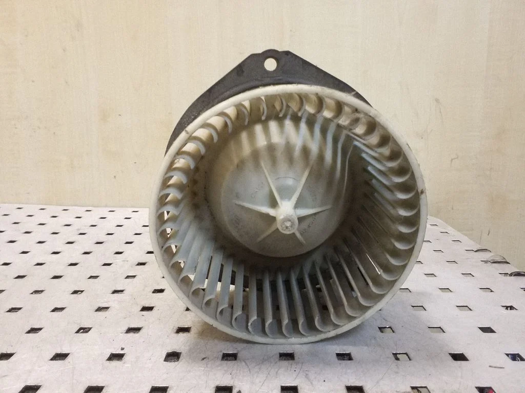 Krāsniņas ventilators/pūtējs 52481314