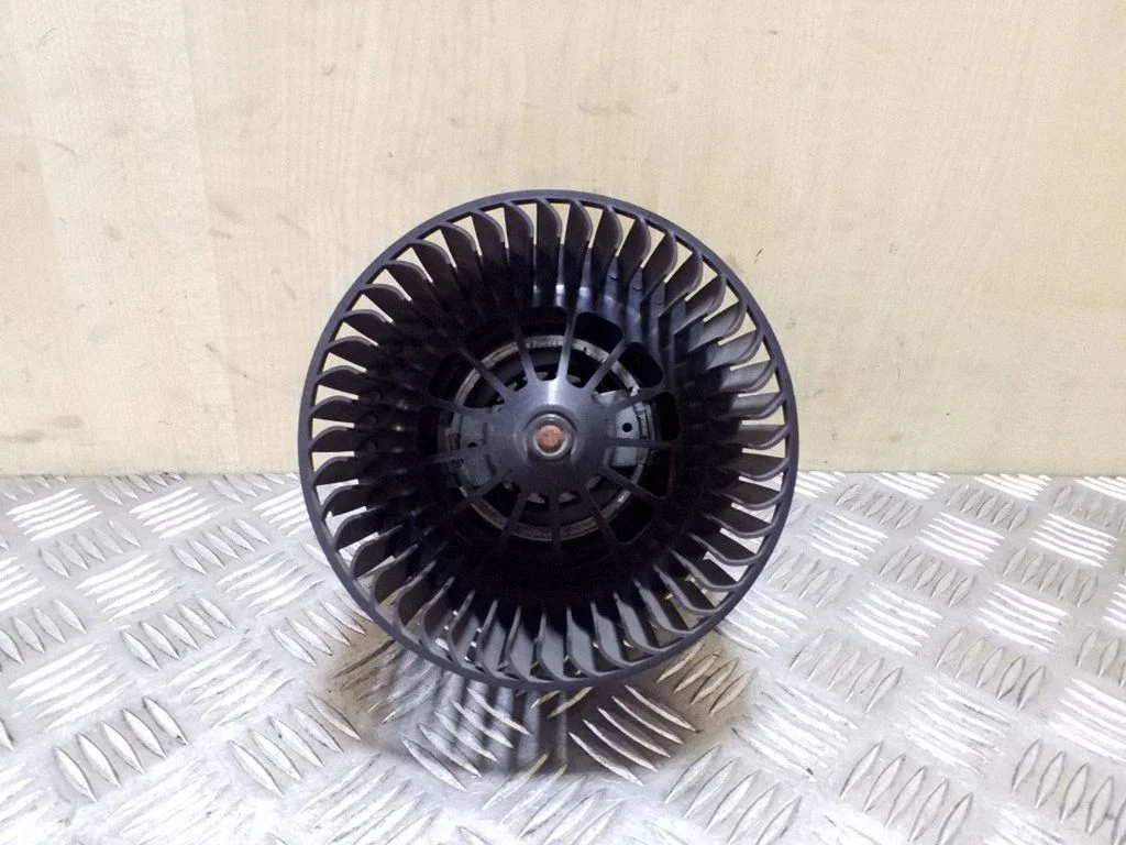 Heater fan/blower AV6N18456DA