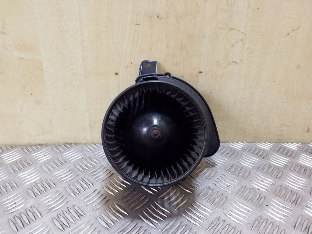 Salongipuhur 13335074