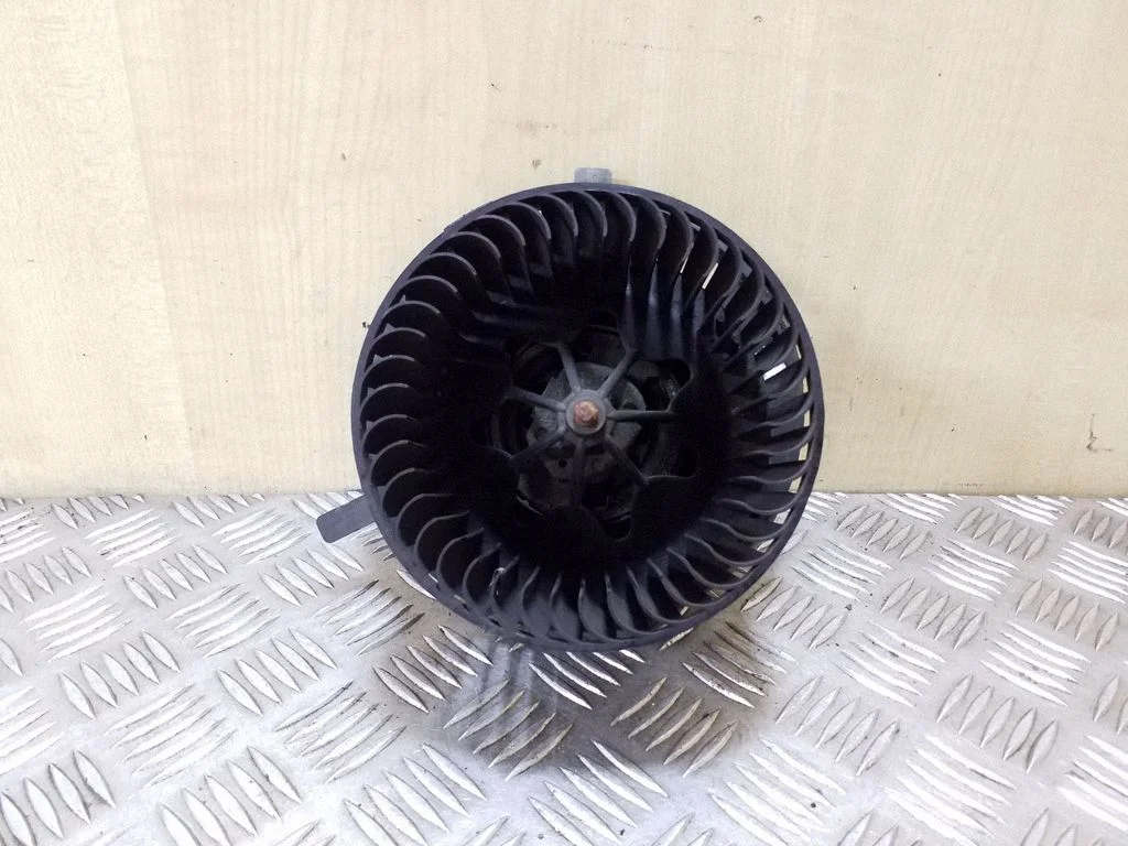 Salongipuhur 1K2820015G
