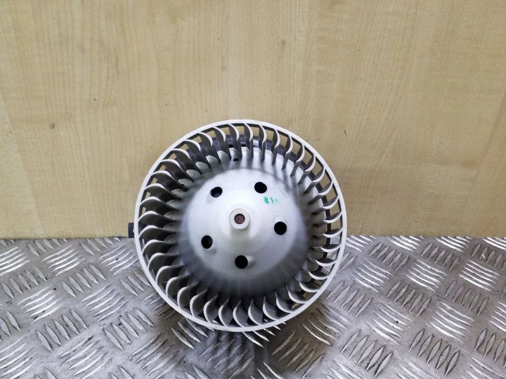 Heater fan/blower 52491976 – Renault Laguna II (2001-2007)