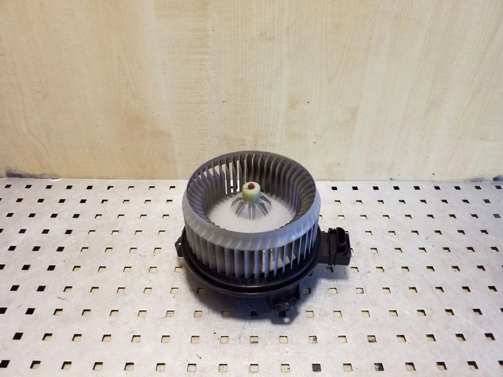 Heater fan/blower