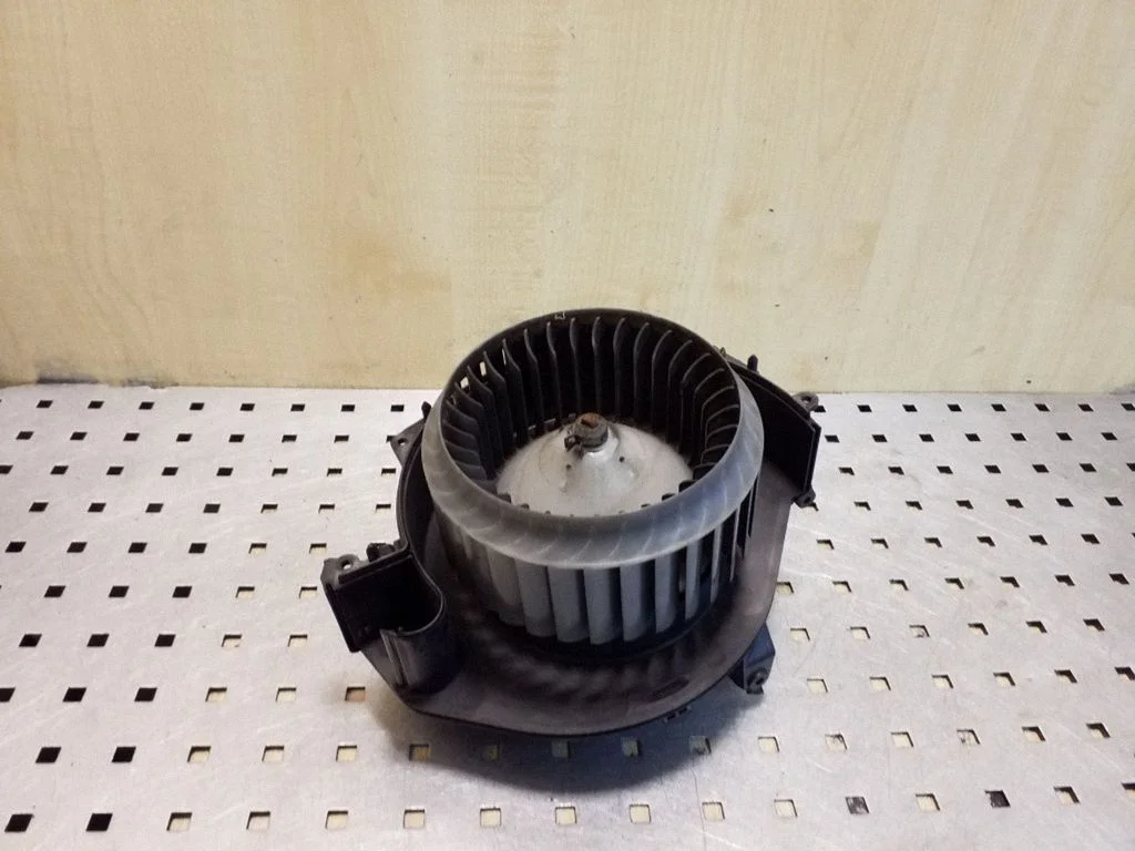 Heater fan/blower