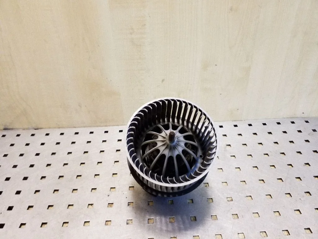 Heater fan/blower 6G9N18D413AA