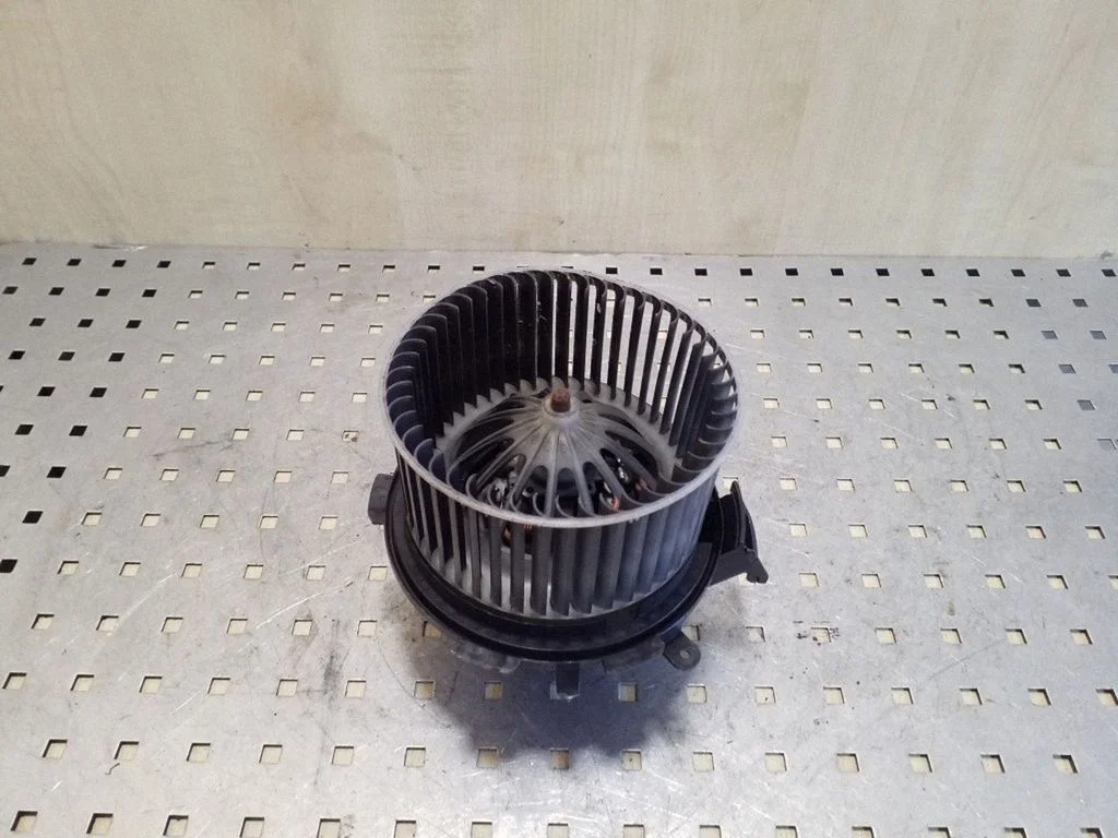 Heater fan/blower