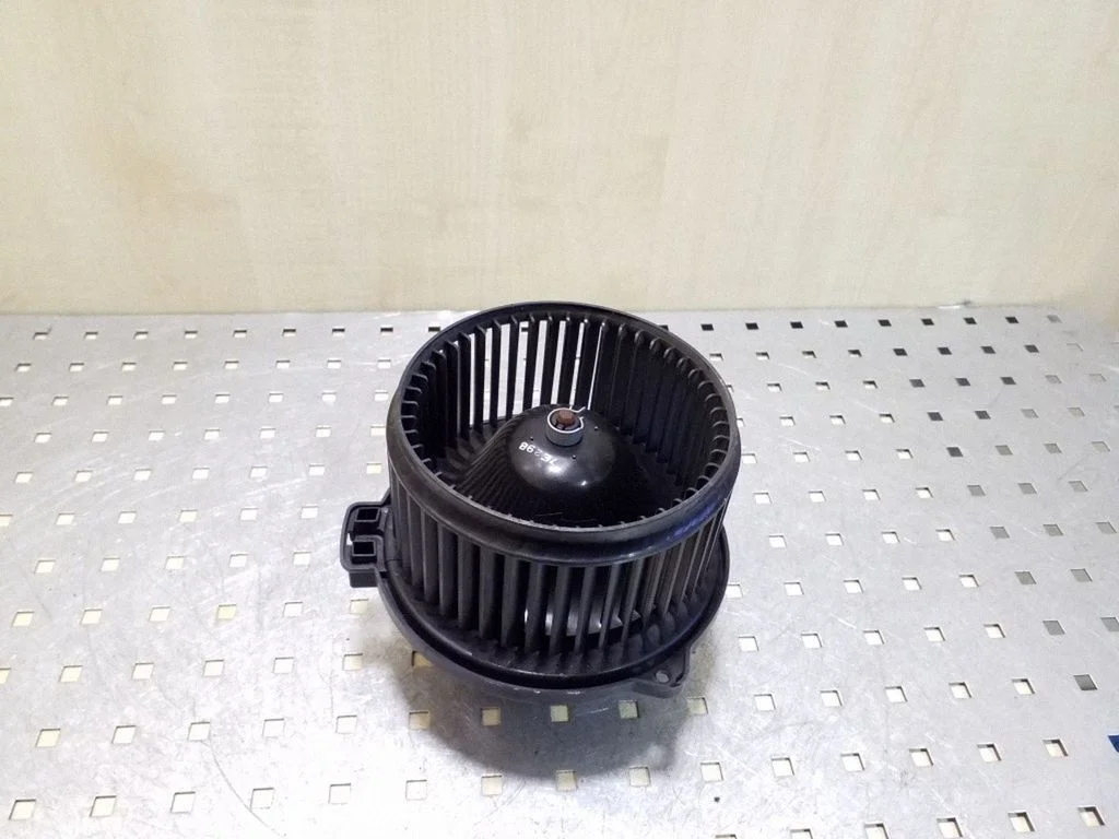 Heater fan/blower