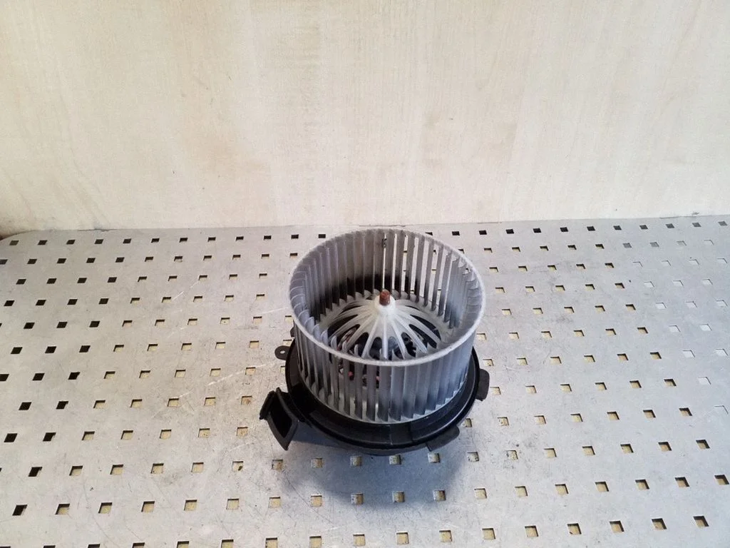 Heater fan/blower E7169