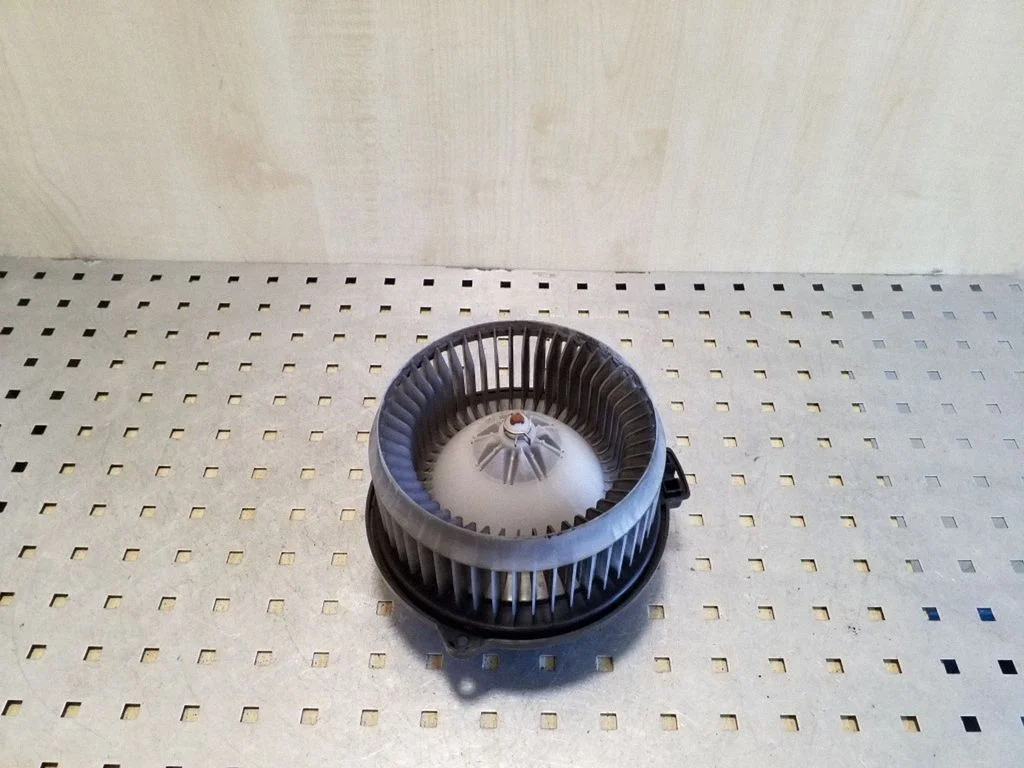 Heater fan/blower – Honda CR-V (2002-2006)