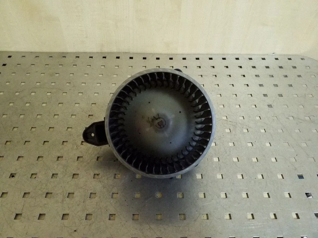 Salongipuhur 4B1820021B