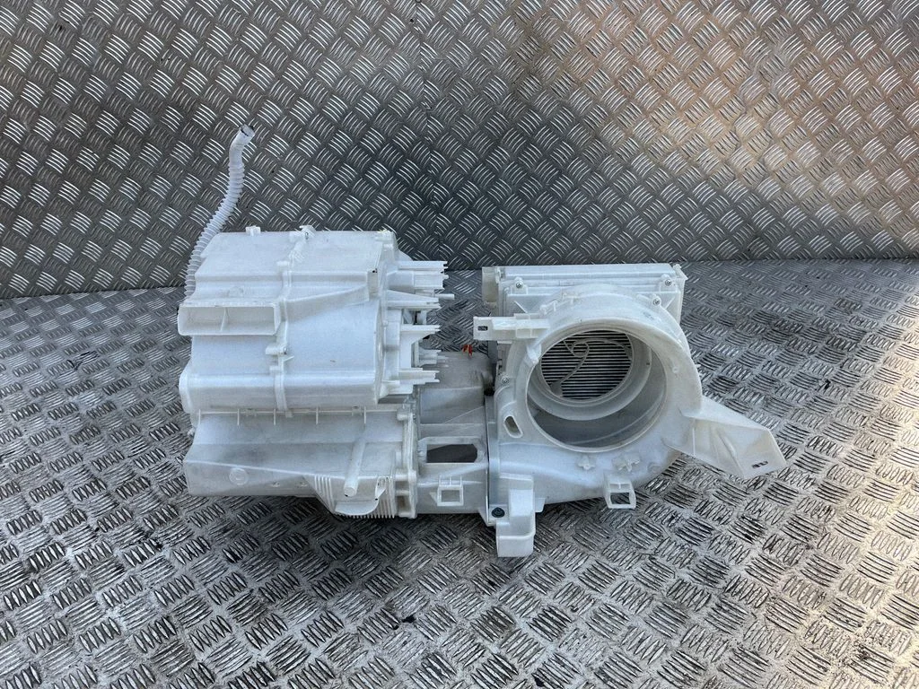 Interior heater climate box assembly housing 4431609563