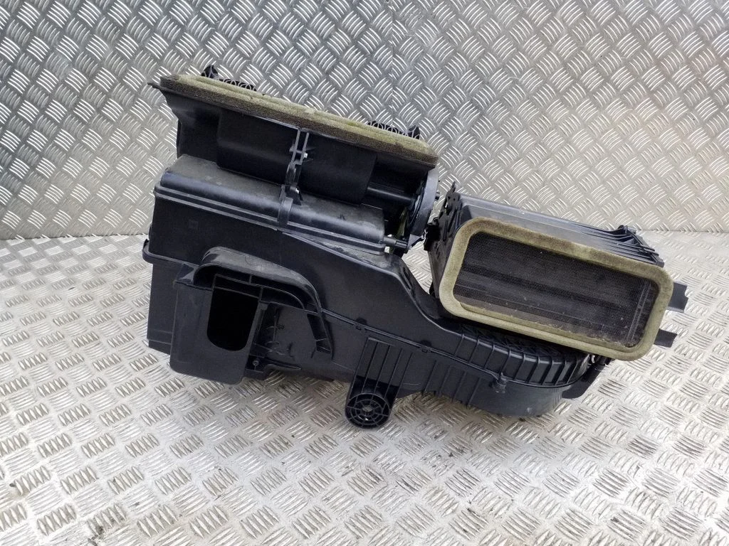 Interior heater climate box assembly housing 22910702