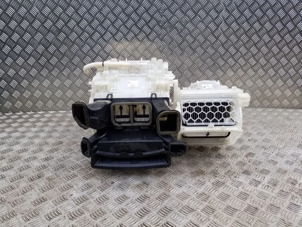 Interior heater climate box assembly housing 8705078010