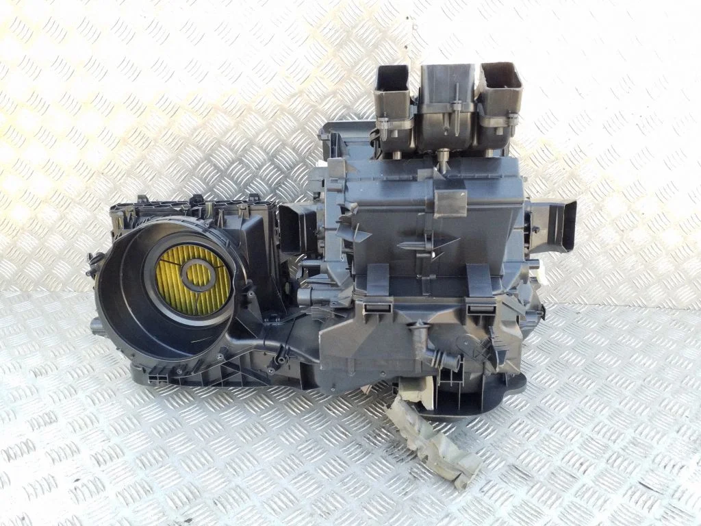 Interior heater climate box assembly housing 5WC816005D