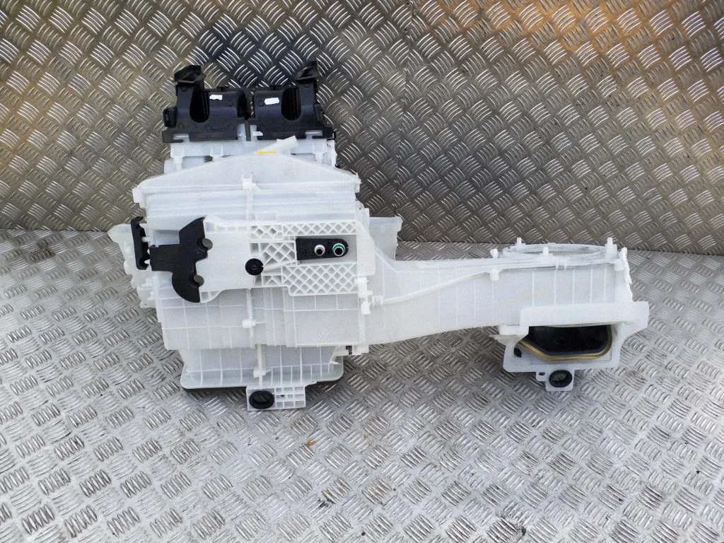 Interior heater climate box assembly housing 9675402680