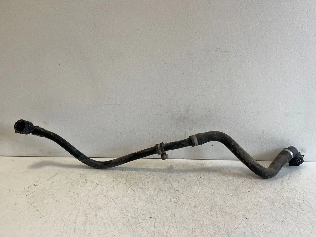 Mootori jahutusvedeliku toru / voolik A2535010984