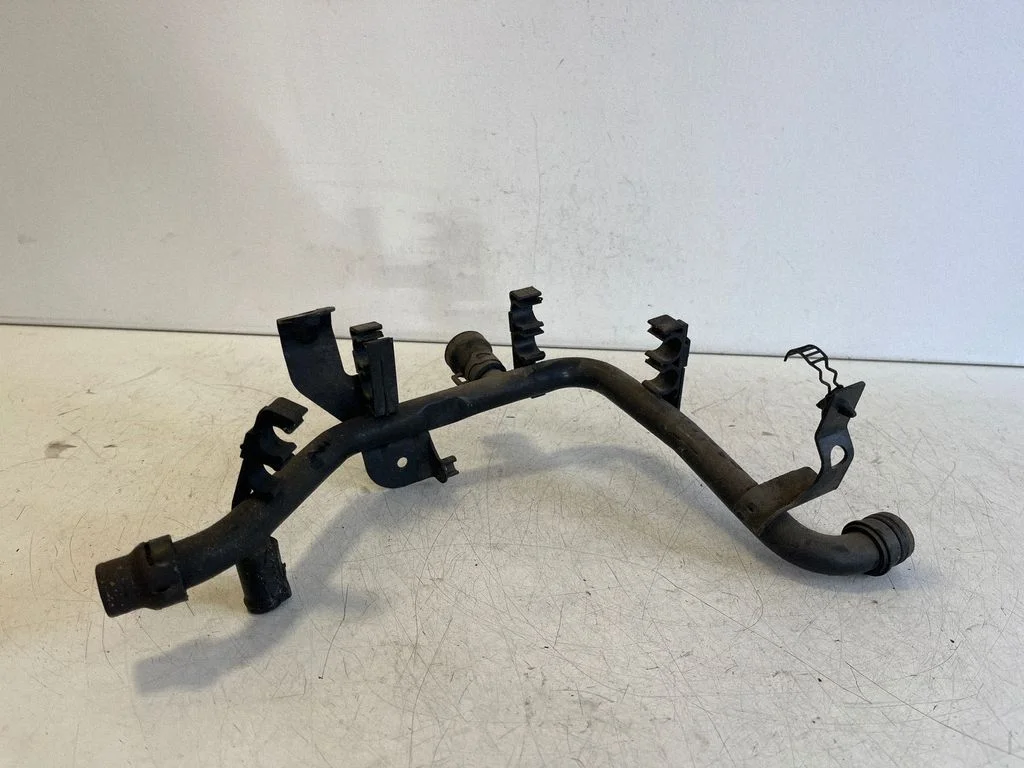 Mootori jahutusvedeliku toru / voolik 038121065BH
