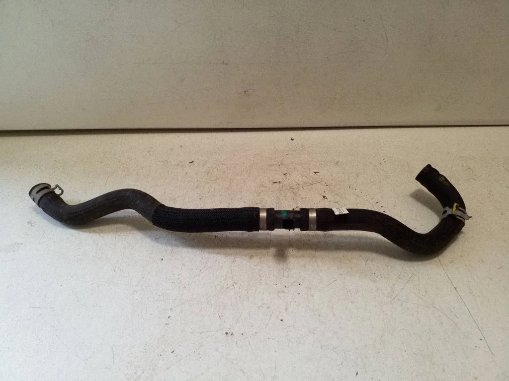 Engine coolant pipe/hose 106581200B – Tesla Model S (2012-)