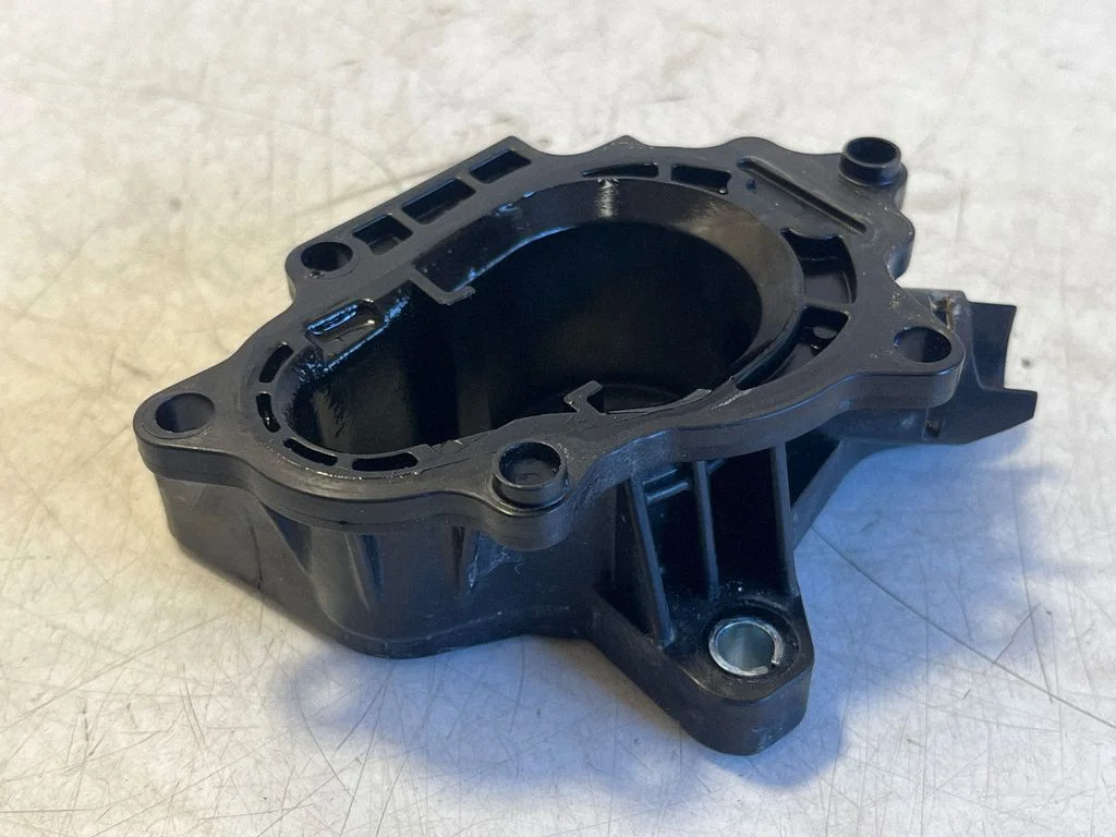 Engine coolant pipe/hose
