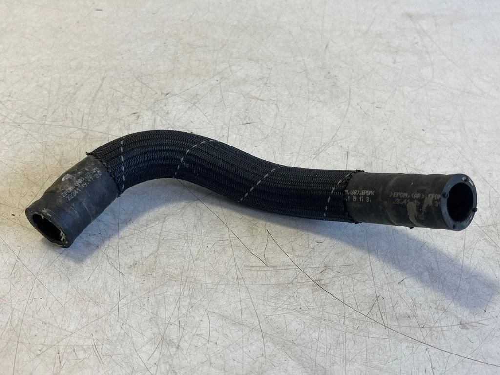 Engine coolant pipe/hose 23341