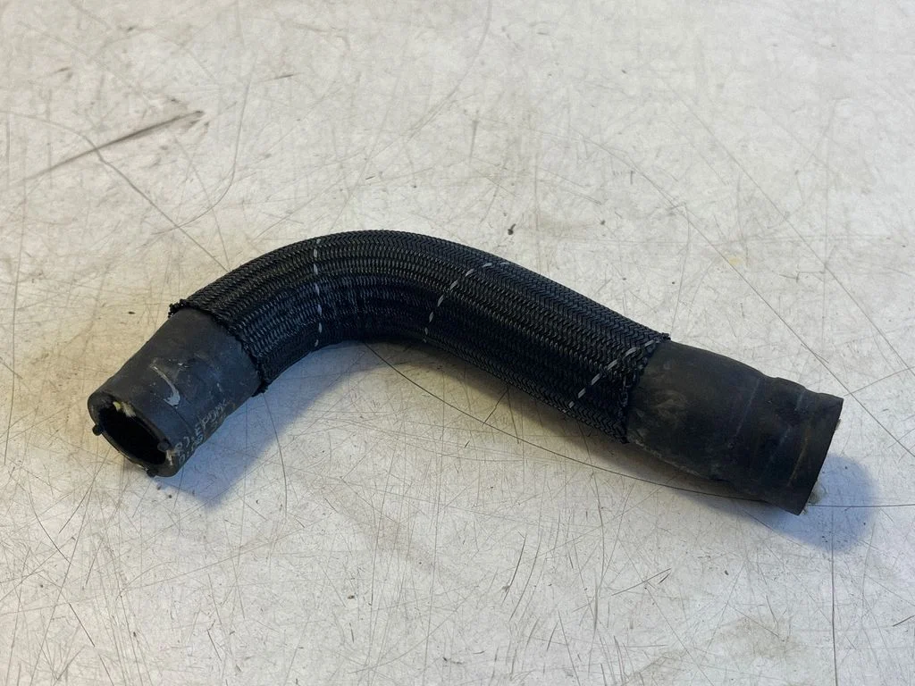 Engine coolant pipe/hose 23373