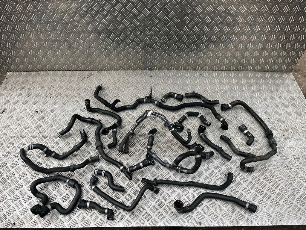 Engine coolant pipe/hose – Porsche Taycan 9J1 (2019-)