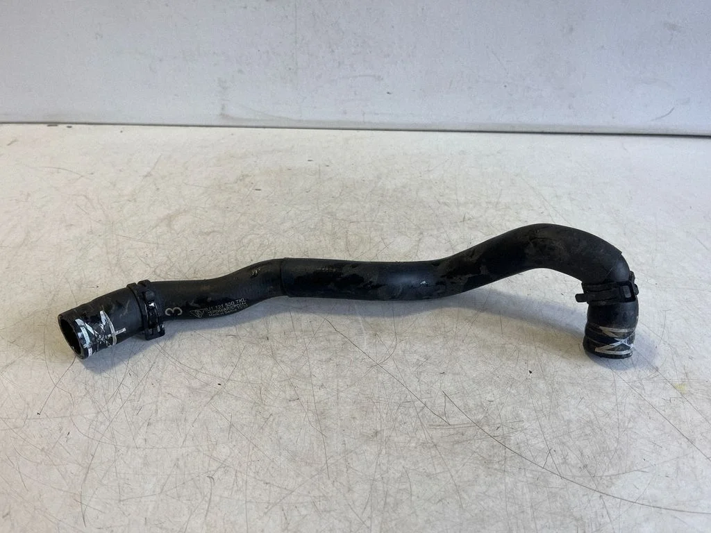 Mootori jahutusvedeliku toru / voolik – Porsche Taycan 9J1 (2019-)