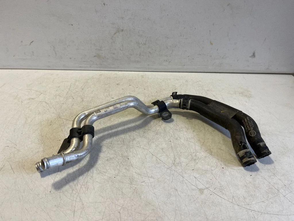 Motora dzesēšanas caurule (-es)/šļūtene (-es) 8W0121400B
