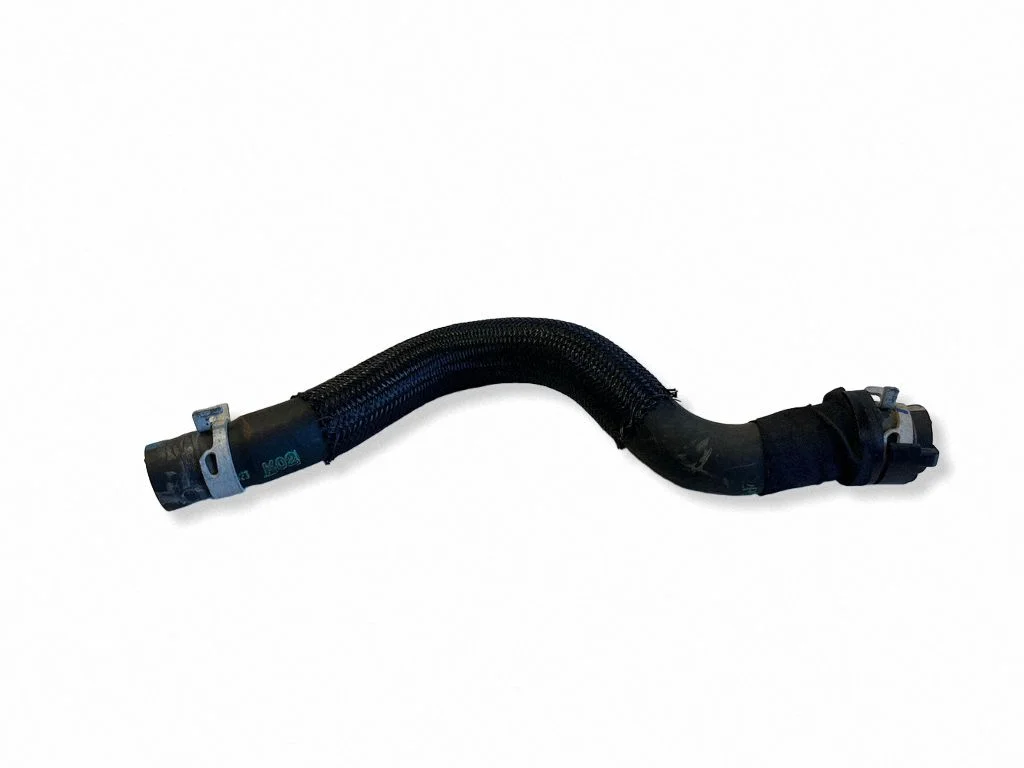Engine coolant pipe/hose